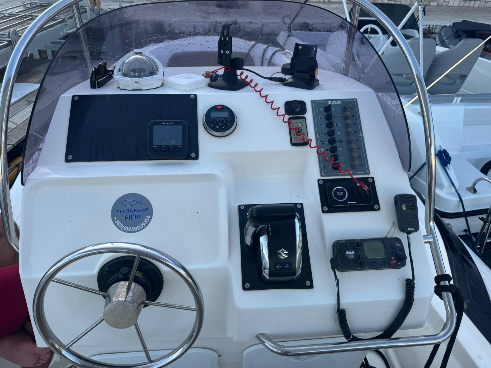 Zar 75 - Cockpit View